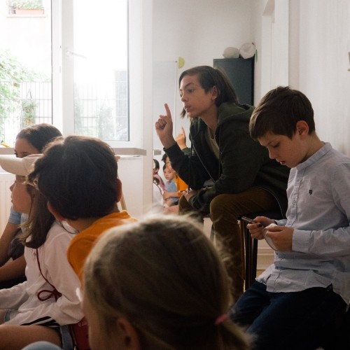 - file://W1SgCaPSbBxOV5yc